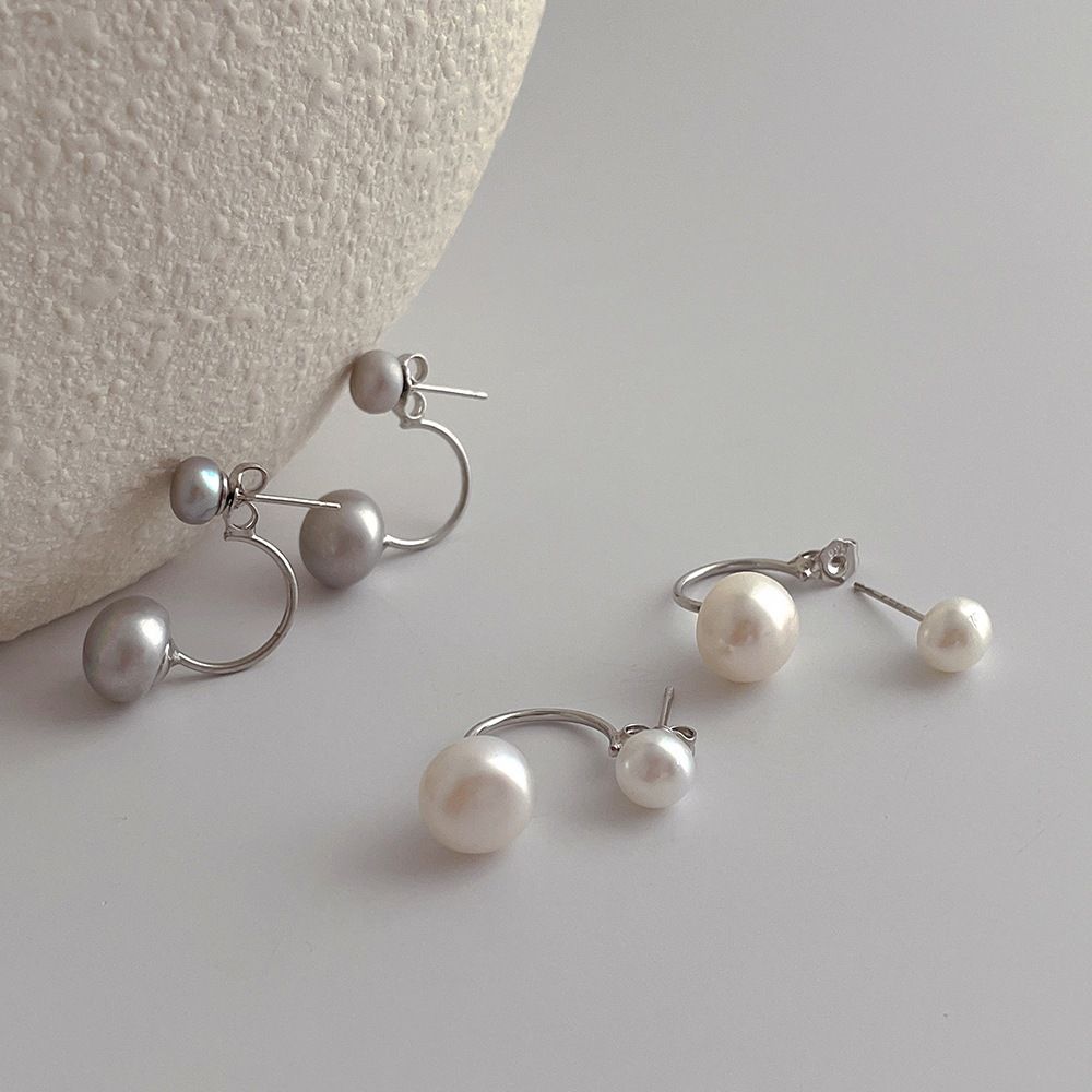 Bông Tai Bạc 925 Đính 2 Hạt Ngọc Trai Tự Nhiên Lớn Nhỏ Kiểu DIOR Dáng Cong Sang Trọng MADAME HIEN PEARLS BTN087