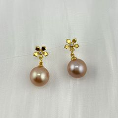 Bông Tai Bạc s925 Mạ Vàng Thật 18K Đính Ngọc Trai Hồng 10mm Hạt Tròn Đẹp Grade AAA Mặt Hoa 5 Cánh Đơn Giản MADAME HIEN PEARLS BMVBTT015