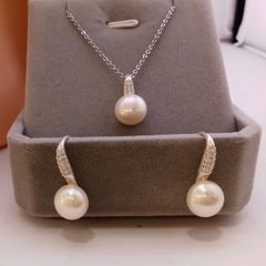 Bộ Bông Tai Hạt Trai gồm Bông và Mặt dây chuyền Dáng Giày Cao Gót MADAME HIEN PEARLS Bạc Ta Size Khủng 9-12mm ACS002