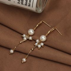 DESIGNER JEWELRY Bông Tai Cụm Hoa Ngọc Trai Tự Nhiên Tua Rua Mặt Cười Thời Trang RUNWAY Sang Trọng MADAME HIEN PEARLS BTT127