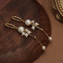 DESIGNER JEWELRY Bông Tai Cụm Hoa Ngọc Trai Tự Nhiên Tua Rua Mặt Cười Thời Trang RUNWAY Sang Trọng MADAME HIEN PEARLS BTT127