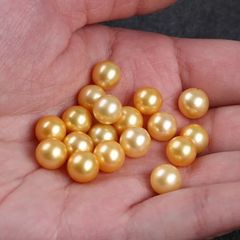 Hạt Ngọc Trai Tròn Vàng 9-10mm Hơi Lỗi, làm Mặt Nhẫn Hoặc Bông Tai Dấu Lỗi Làm Phụ Kiện Trang Sức MADAME HIEN PEARLS HT019
