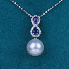 Dây Chuyền Ngọc Trai Tròn Tự Nhiên Phối Mặt Đá Sapphire Hình Số 8 May Mắn MADAME HIEN PEARLS MT045