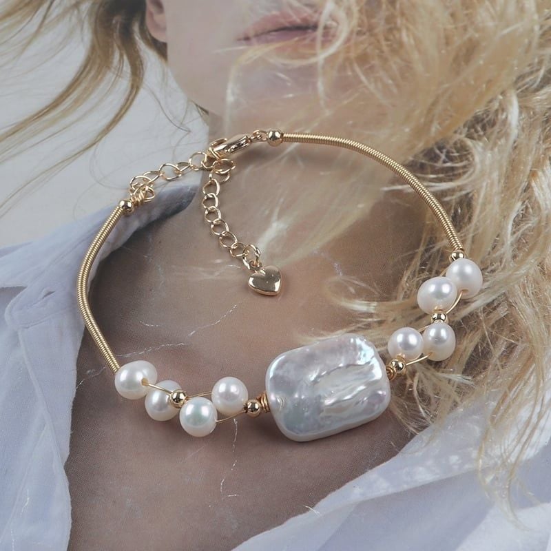 Vòng Tay Ngọc Trai Dị Baroque Dáng Vuông Tự Nhiên Phối Bện Hạt Tròn và Còng Cứng Cá Tính MADAME HIEN PEARLS VTB042