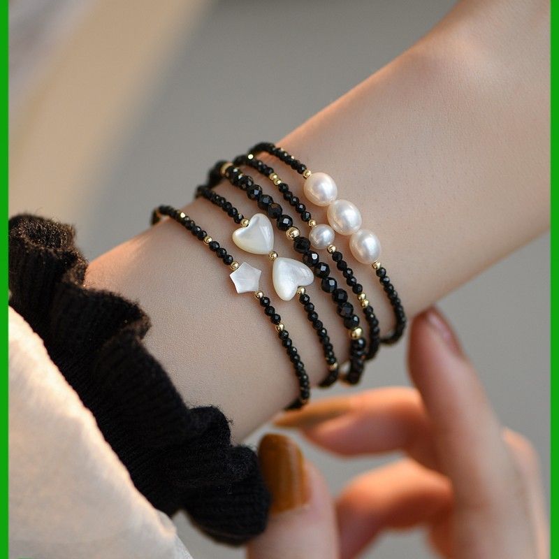 Vòng Tay Pha Lê Đen Phối Mặt 3 Hạt Ngọc Trai Oval Tự Nhiên MADAME HIEN PEARLS Unisex Nam Nữ VTG030