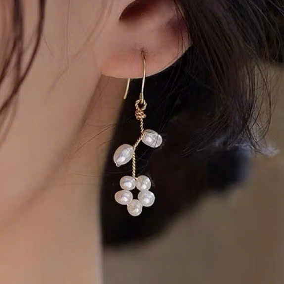 Bông Tai Ngọc Trai Tự Nhiên Tua Rua Hoa 5 Cánh Kèm 2 Lá Ngọc Trai Dễ Thương MADAME HIEN PEARLS Cho Nữ BTG151