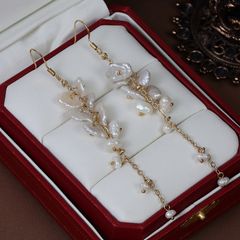 Designer Jewelry Bông Tai Thiết Kế Ngọc Trai Dị Keshi Tự Nhiên Tua Rua Kiểu Chùm Nho Niche Retro MADAME HIEN PEARLS BTB052