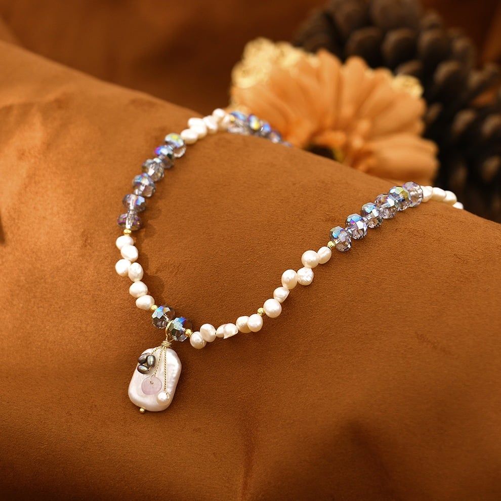 Designer Jewelry Vòng Cổ Ngọc Trai Baroque Phối Pha Lê Ánh Xanh Cổ Điển MADAME HIEN PEARLS Cho Nữ CB048