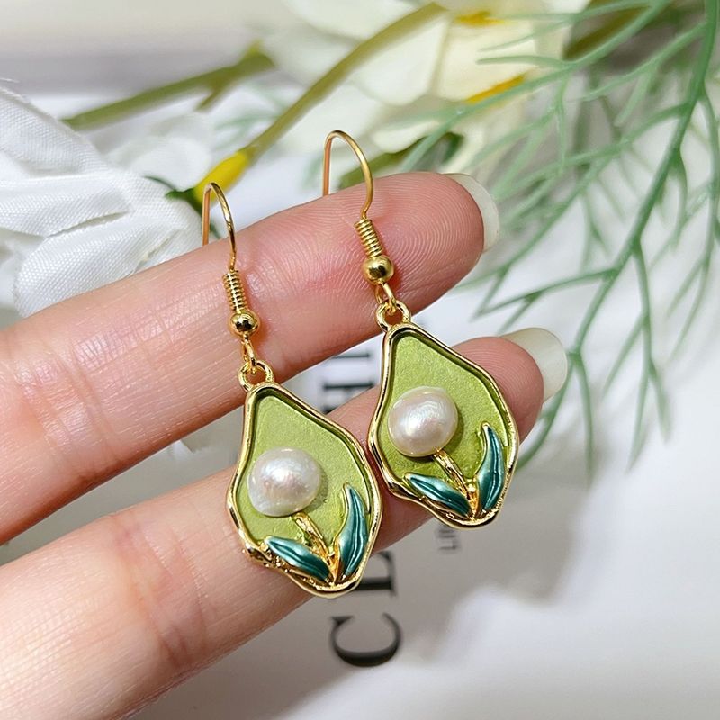 Designer Jewelry Bông Tai Kim Bạc s925 Tua Rua Tranh Sơn Dầu Nghệ Thuật Đính Ngọc Trai Tự Nhiên MADAME HIEN PEARLS BTN209