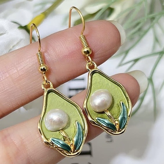 Designer Jewelry Bông Tai Kim Bạc s925 Tua Rua Tranh Sơn Dầu Nghệ Thuật Đính Ngọc Trai Tự Nhiên MADAME HIEN PEARLS BTN209