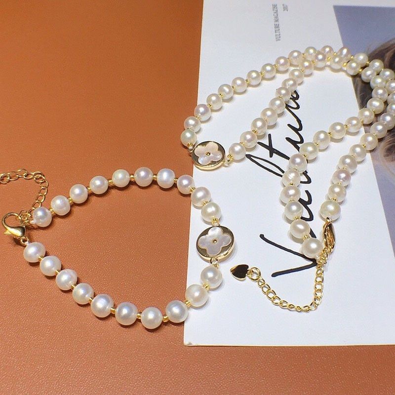 Bộ Set Ngọc Trai Hạt Tròn 6-7mm Khoá Dây Có Thể Điều Chỉnh Mặt Cỏ 4 Lá Phong Cách Van Cleef & Arpels MADAME HIEN PEARLS SCT027