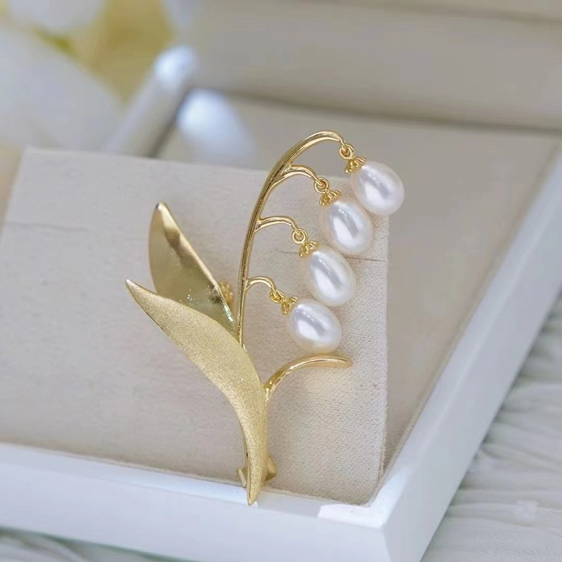 Ghim Trâm Cài Áo Dáng Hoa Lan Chuông Lily of the Valley Đính Ngọc Trai Hạt Gạo MADAME HIEN PEARLS Cho Nữ PKC046