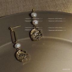 Khuyên Tai Kim Loại Đính Hạt Ngọc Trai Tua Rua Không Đối Xứng Phong Cách Hàn Quốc MADAME HIEN PEARLS BTB085