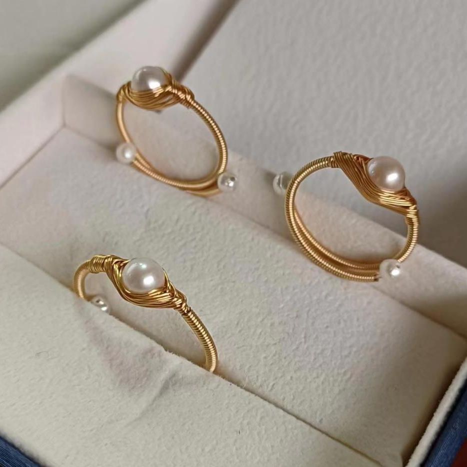 Nhẫn Xoắn Mặt Ngọc Trai Tự Nhiên Tí Hon MADAME HIEN PEARLS Thời Trang Đáng Yêu NT014