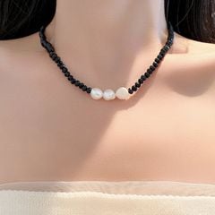 Vòng cổ Pha Lê Đen Mặt 3 Hạt Ngọc Trai Baroque Thời Trang Nam MB003