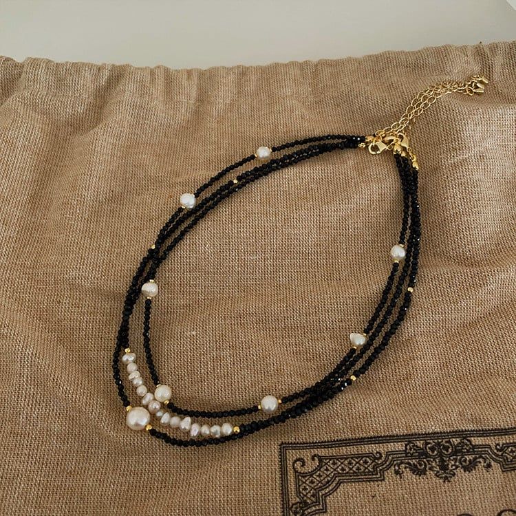 Vòng Cổ Pha Lê Đen Mặt Cười Hạt Baroque Nhí Tự Nhiên MADAME HIEN PEARLS MB021