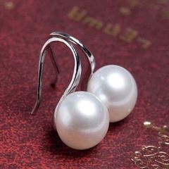 Bông Tai MADAME HIEN PEARL Hạt trai trắng 7-8mm AAA Bạc Ý 925 Dáng gót giày BTN005