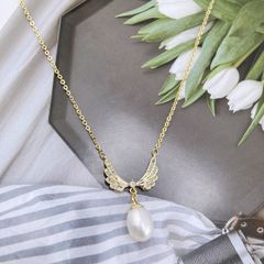 Vòng cổ 1 Hạt Ngọc Trai Giọt Nước Tự Nhiên Dáng Cánh Thiên Thần MADAME HIEN PEARLS