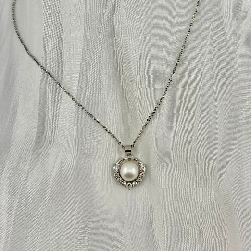 Mặt Dây Chuyền Vòng Cổ Mặt Trái Tim Đính Ngọc Trai Tự Nhiên MADAME HIEN PEARLS MN053