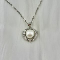 Mặt Dây Chuyền Vòng Cổ Mặt Trái Tim Đính Ngọc Trai Tự Nhiên MADAME HIEN PEARLS MN053