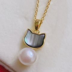 Mặt Dây Chuyền Vòng Cổ Mặt Mèo Đính Ngọc Trai Tự Nhiên MADAME HIEN PEARLS Cho Nữ MN054