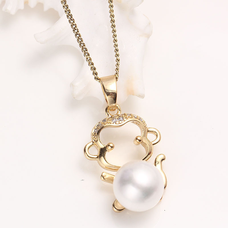 Mặt Dây Chuyền Vòng Cổ Dáng Khỉ Ôm Viên Ngọc Trai Tự Nhiên MADAME HIEN PEARLS Cho Nữ MN055