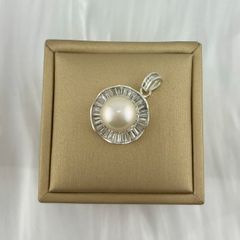 Mặt Dây Chuyền Vòng Cổ Viền Pha Lê Sang Trọng MADAME HIEN PEARLS Cho Nữ MN056