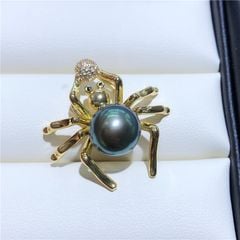 Dây Chuyền Mặt Nhện Đen Đính Ngọc Trai Đen Tự Nhiên Cá Tính MADAME HIEN PEARLS MN071