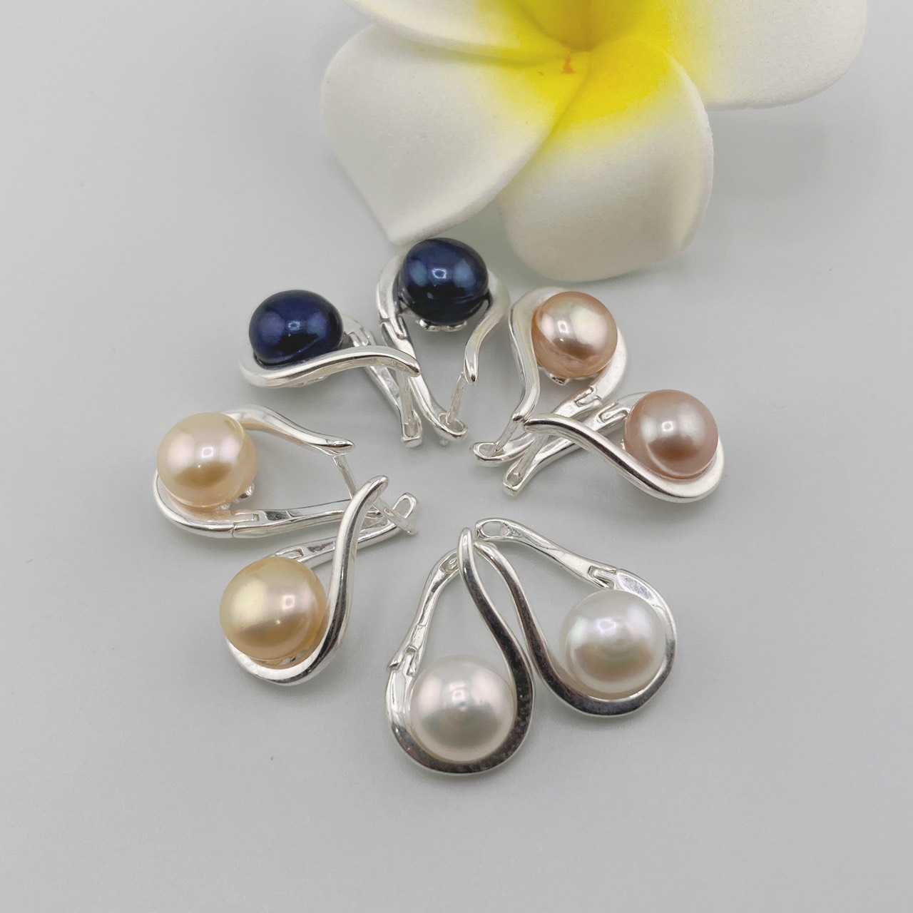 Bông Tai Bạc s925 Mạ Vàng Ý Đính Ngọc Trai 7-8mm Thời Trang Nữ BMVBTN002