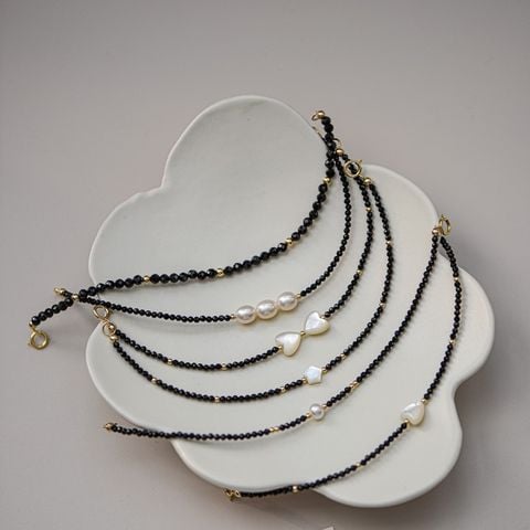 Vòng Tay Pha Lê Đen Điểm Cham Kim Nhí Mặt 1 Hạt Ngọc Trai Tự Nhiên MADAME HIEN PEARLS Unisex Nam Nữ VTT069