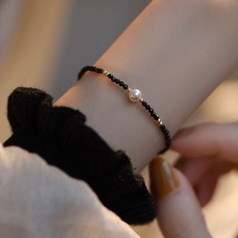 Vòng Tay Pha Lê Đen Điểm Cham Kim Nhí Mặt 1 Hạt Ngọc Trai Tự Nhiên MADAME HIEN PEARLS Unisex Nam Nữ VTT069