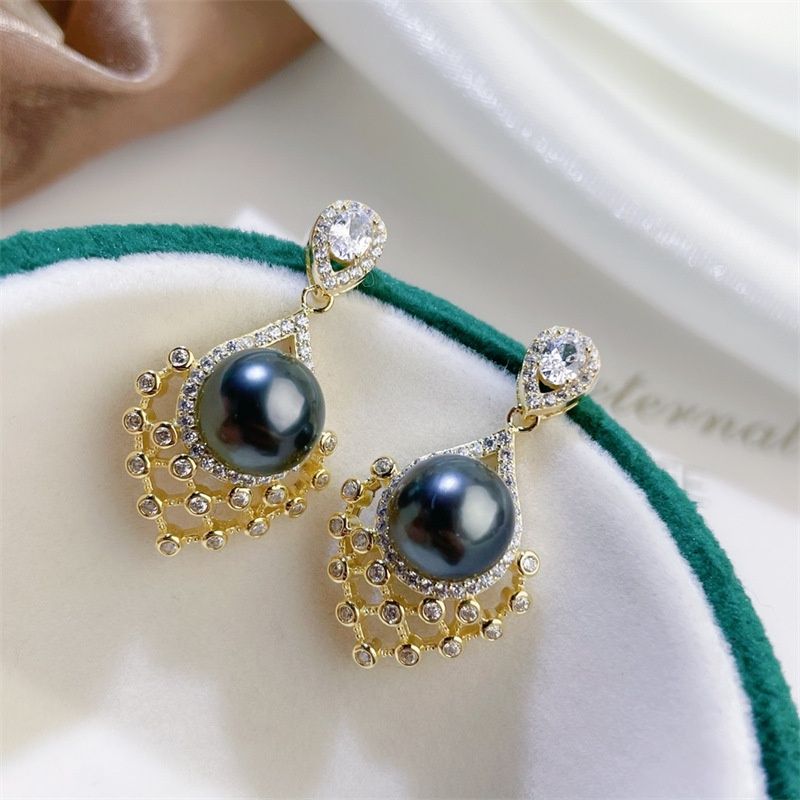 Bông Tai Ngọc Trai Đen Tự Nhiên Kim Bạc s925 Mạ Vàng Thật 18K Đan Lưới Phong Cách Cổ Điển MADAME HIEN PEARLS BTN148