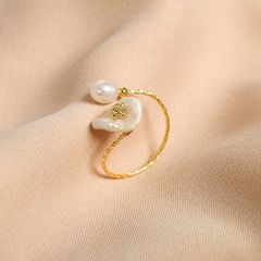 Nhẫn Ngọc Trai Nước Ngọt Baroque Dáng Hoa Cao Cấp MADAME HIEN PEARLS Freesize NB008