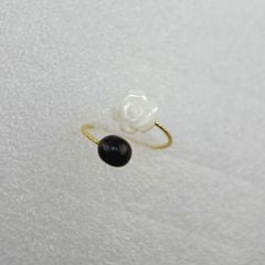 Nhẫn Xoắn Hở Hoa Hồng Phối Đính Ngọc Trai Tự Nhiên Freesize MADAME HIEN PEARLS NG007