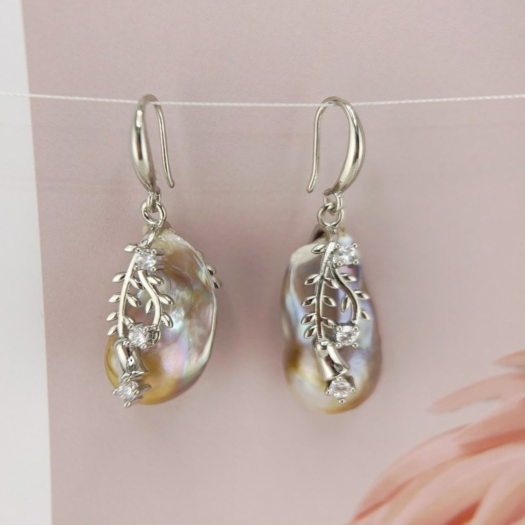 Bông Tai Ngọc Trai Dị Khủng 18-20mm Baroque Đính Khoen Hoa Cầu Kỳ Thời Trang Đại Gia Quý Phái MADAME HIEN PEARLS BTB075A,B,C,D