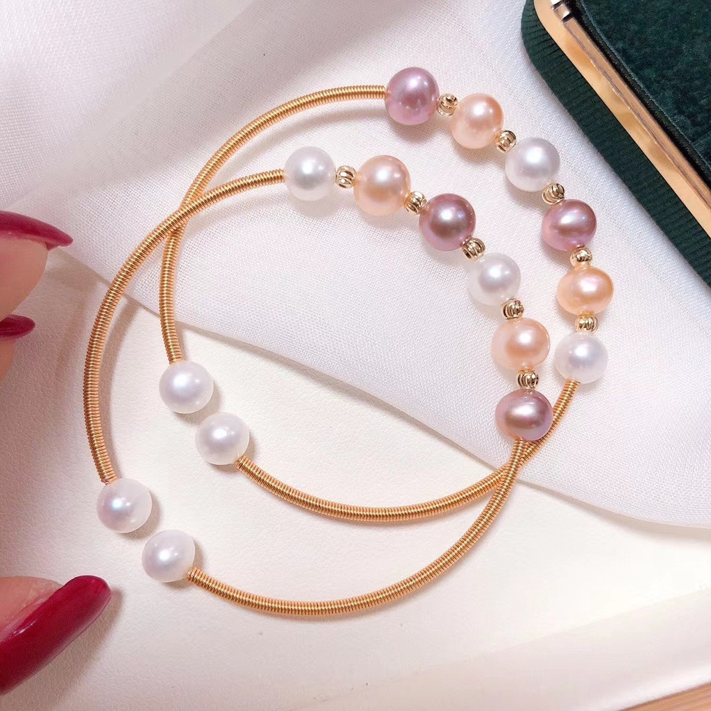 Vòng Tay Dạng Còng Cứng Mặt Đính 6 Hạt Ngọc Trai Nước Ngọt Tự Nhiên Dây Xoắn Freesize VTT012