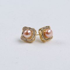 Bông Tai Ngọc Trai Tự Nhiên MADAME HIEN PEARLS Mặt Vuông Đính Đá Quý Sang Trọng BTN122