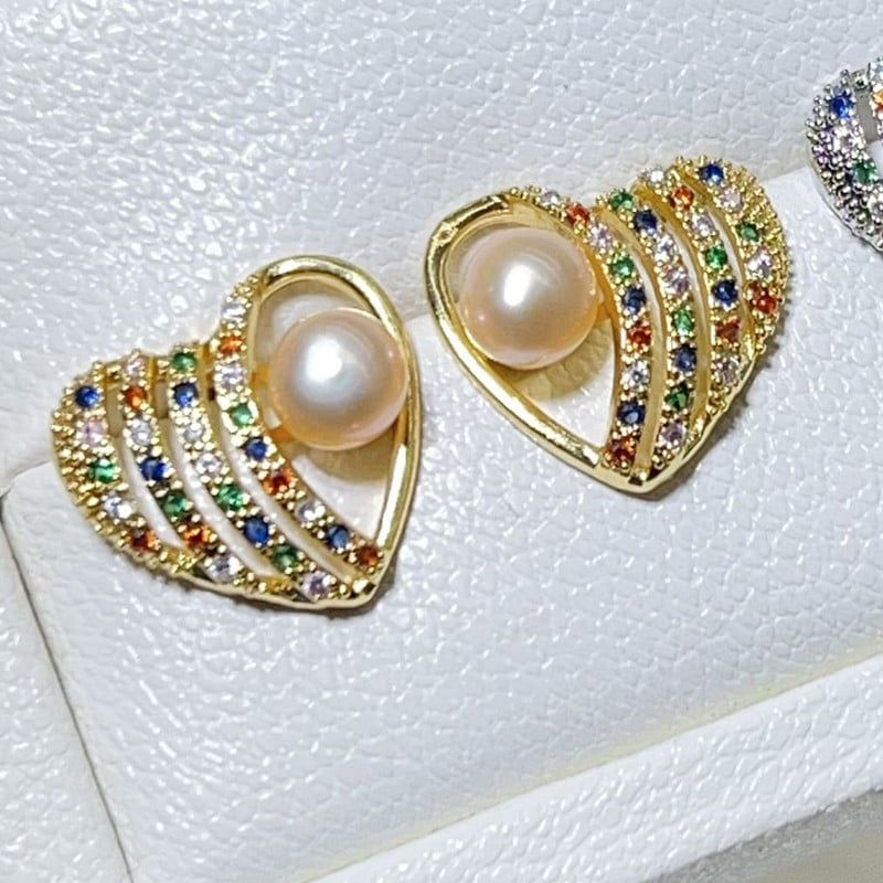 Bông Tai Ngọc Trai Tự Nhiên Mặt Nữa Trái Tim Đính Đá Quý Cách Điệu Sang Trọng MADAME HIEN PEARLS Cho Nữ BTN289