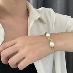 Vòng Tay Ngọc Trai Madame Hien Pearls phối Ngọc lục bảo Emerald Xanh Lá Thanh lịch VTG008