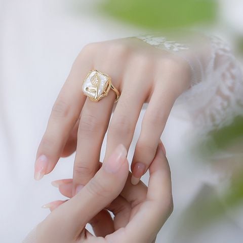 Nhẫn Nghệ Thuật Hợp Kim Đính Ngọc Trai Baroque MADAME HIEN PEARLS Cá Tính NB002