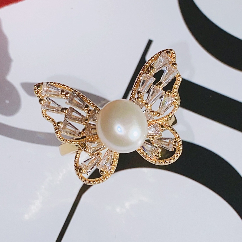 Nhẫn Ngọc Trai Tự Nhiên Mặt Bướm Đá Zircon MADAME HIEN PEARLS Cho Nữ NN097