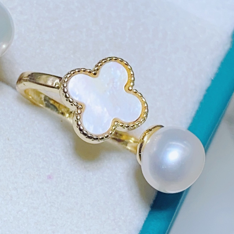 Nhẫn Ngọc Trai Tự Nhiên Mặt Cỏ 4 Lá Trắng Xà Cừ MADAME HIEN PEARLS Cho Nữ NN104