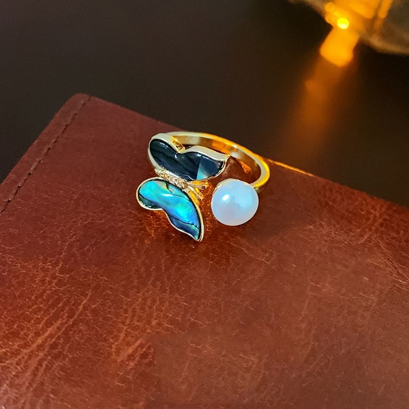Nhẫn Ngọc Trai Tự Nhiên Mặt Bướm Nguyên Cánh Xà Cừ Vỏ Bàu Ngư MADAME HIEN PEARLS Cho Nữ NN111
