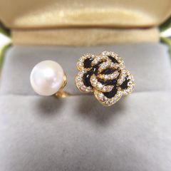 Nhẫn Ngọc Trai Tự Nhiên Mặt Hoa Trà Camellia Đen MADAME HIEN PEARLS Cho Nữ NN136