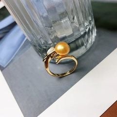 Nhẫn Ngọc Trai Tự Nhiên Mặt Cá Heo Đáng Yêu MADAME HIEN PEARLS Cho Nữ NN142