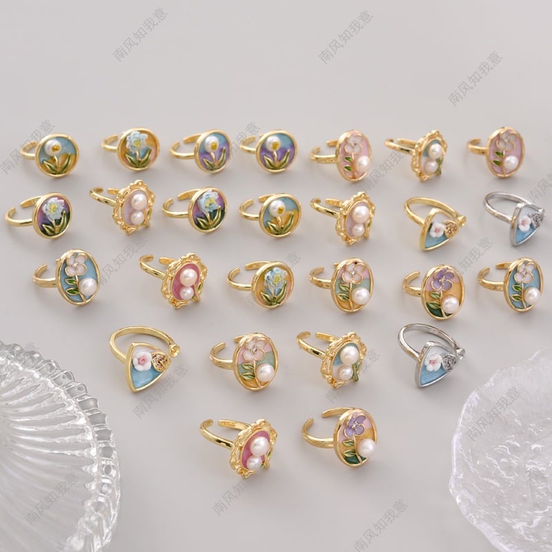 Nhẫn Ngọc Trai Tự Nhiên Mặt Tranh Hoa Sơn Mài Sắc Màu Cổ Điển MADAME HIEN PEARLS Cho Nữ NN143
