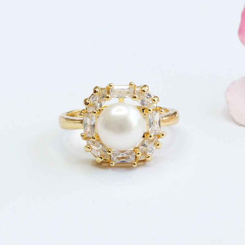 Nhẫn Phối Khuôn Pha Lê Vuông Đính Ngọc Trai Nước Ngọt Tự Nhiên MADAME HIEN PEARLS NN025