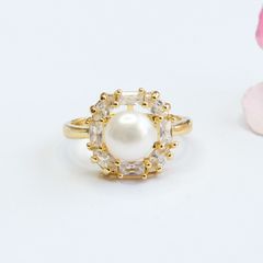 Nhẫn Phối Khuôn Pha Lê Vuông Đính Ngọc Trai Nước Ngọt Tự Nhiên MADAME HIEN PEARLS NN025