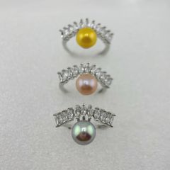 Nhẫn Ngọc Trai Tự Nhiên Đính Vương Miện Đá Quý MADAME HIEN PEARLS NN071