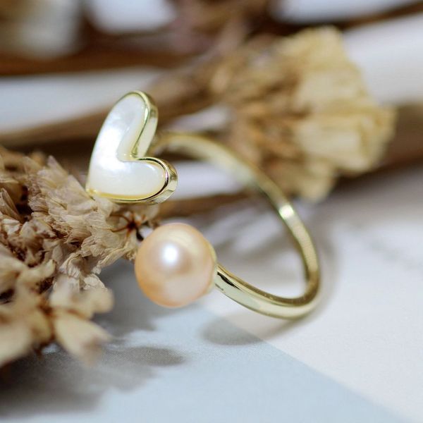 Nhẫn Ngọc Trai Tự Nhiên Mặt Trái Tim Xà Cừ Trắng MADAME HIEN PEARLS Thời Trang Nữ NN088